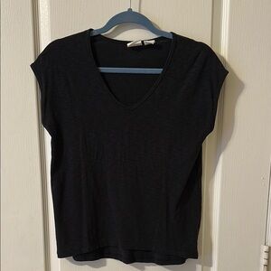 C&C California Black V-Neck Women's Top Small